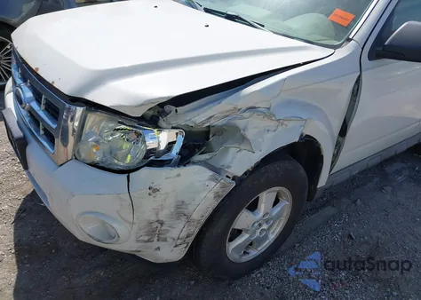 2009 Ford Escape Xlt из США, поврежденный, VIN 1FMCU03749KB29222